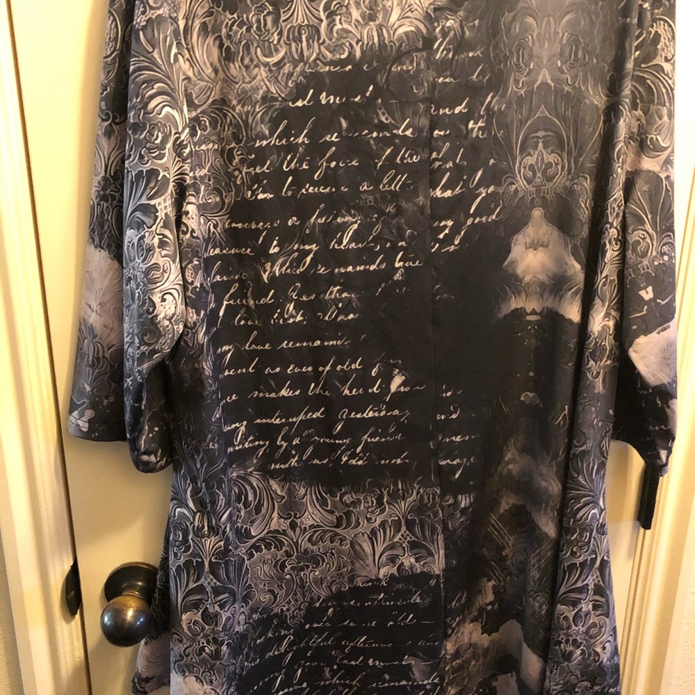 Azalea blouse - Picture 2 of 3